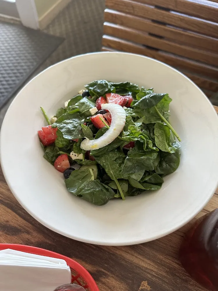 Berry Zinger Salad
